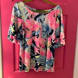 Awesome Lilly Pulitzer Lula Top!